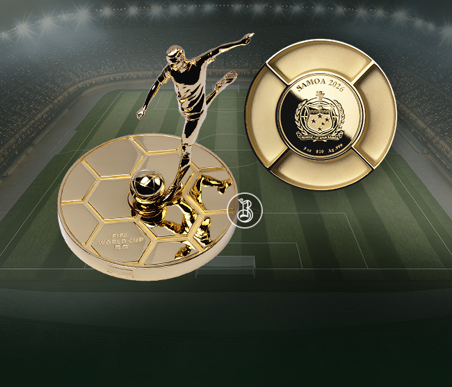 Вращающаяся серебряная монета с объемной фигурой футболиста